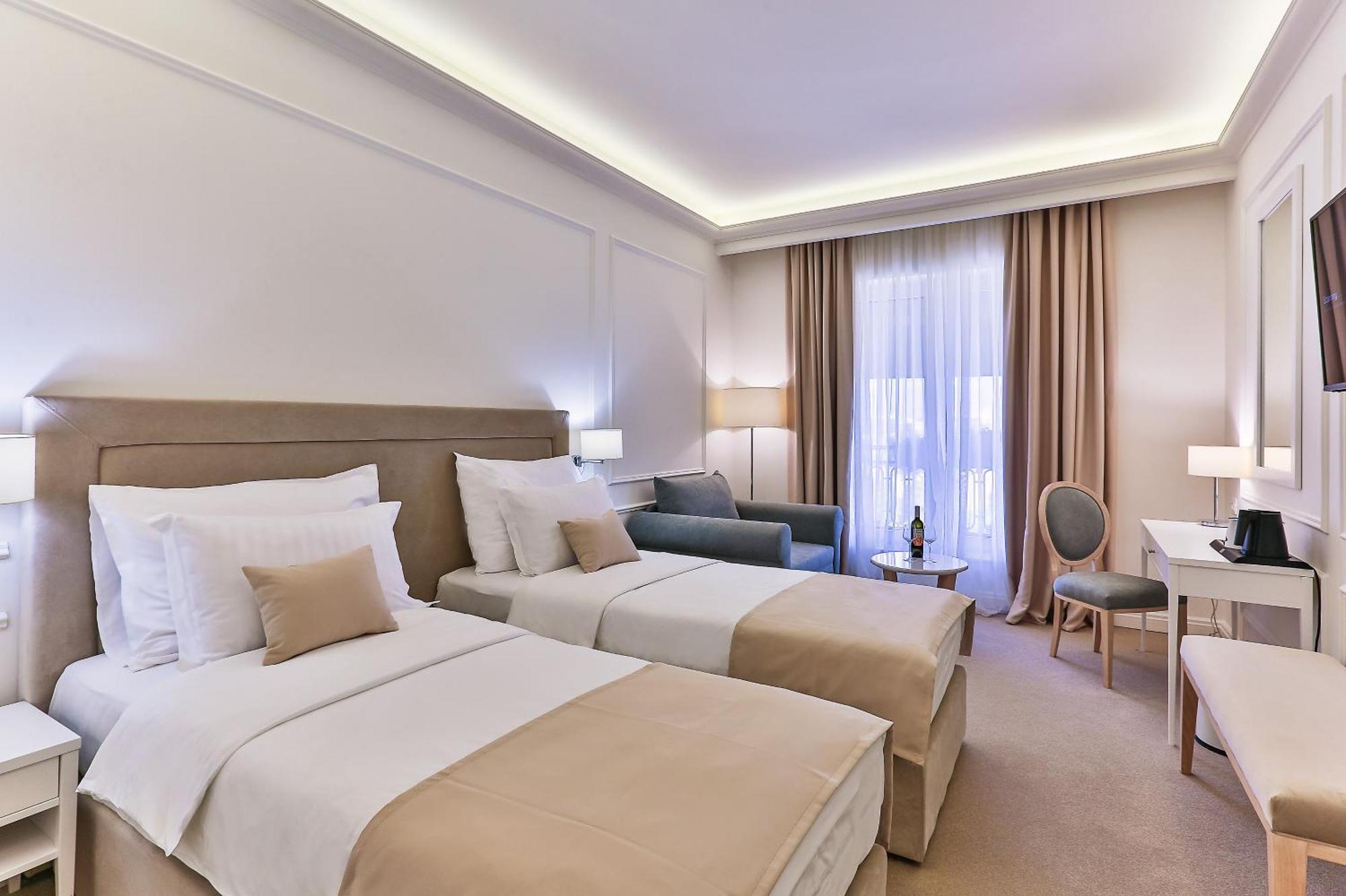 Hotel Eden بودفا المظهر الخارجي الصورة